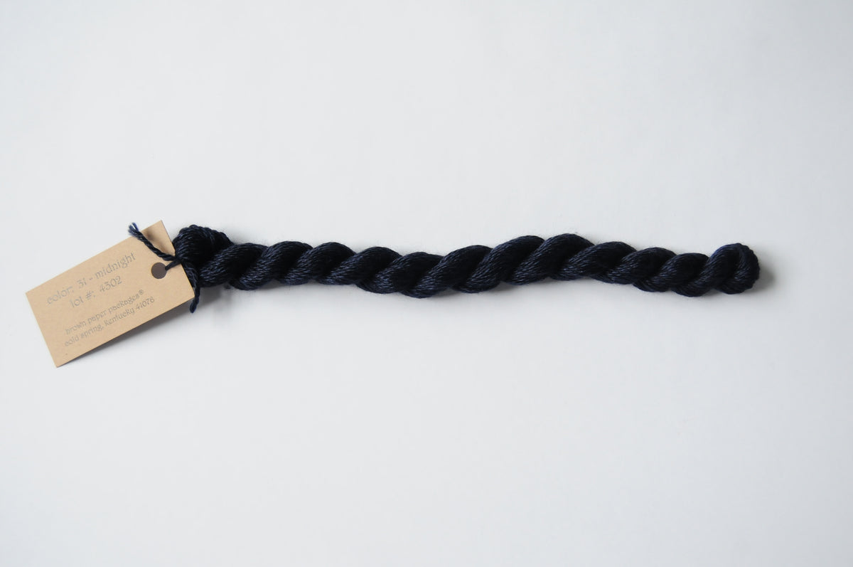 Silk & Ivory Skein - Midnight 031