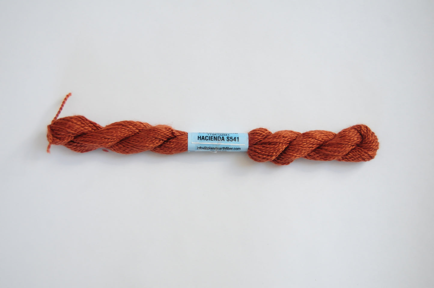 Essentials Skein - Hycienda 541