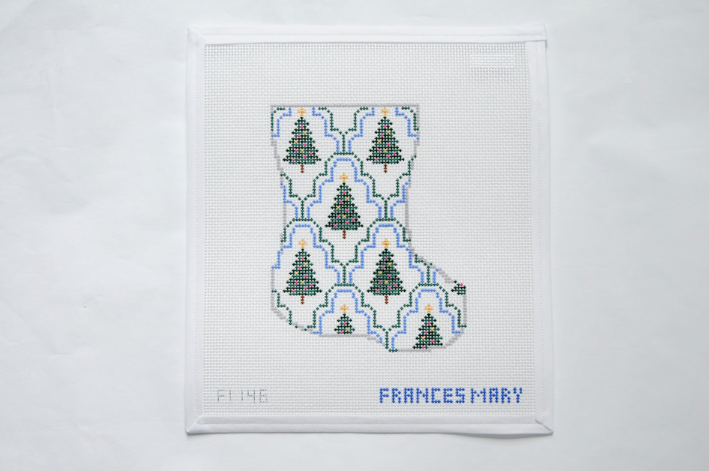 SCALLOP CHRISTMAS TREE MINI STOCKING