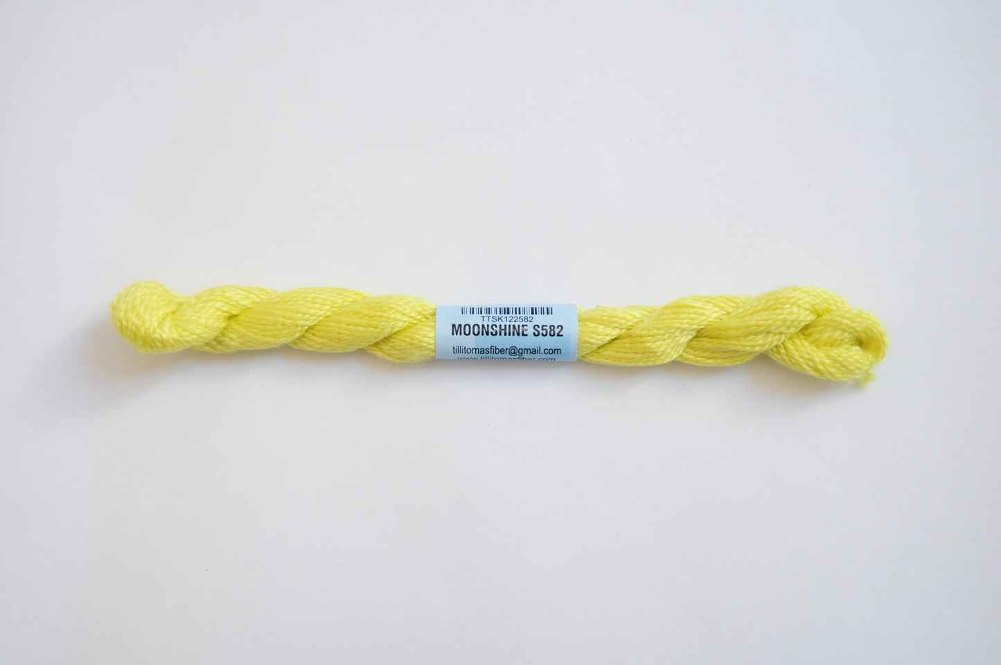 Essentials Skein - Moonshine 582