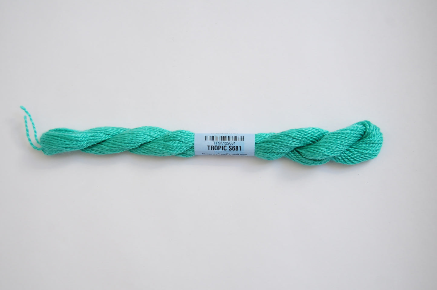 Essentials Skein - Tropic 681