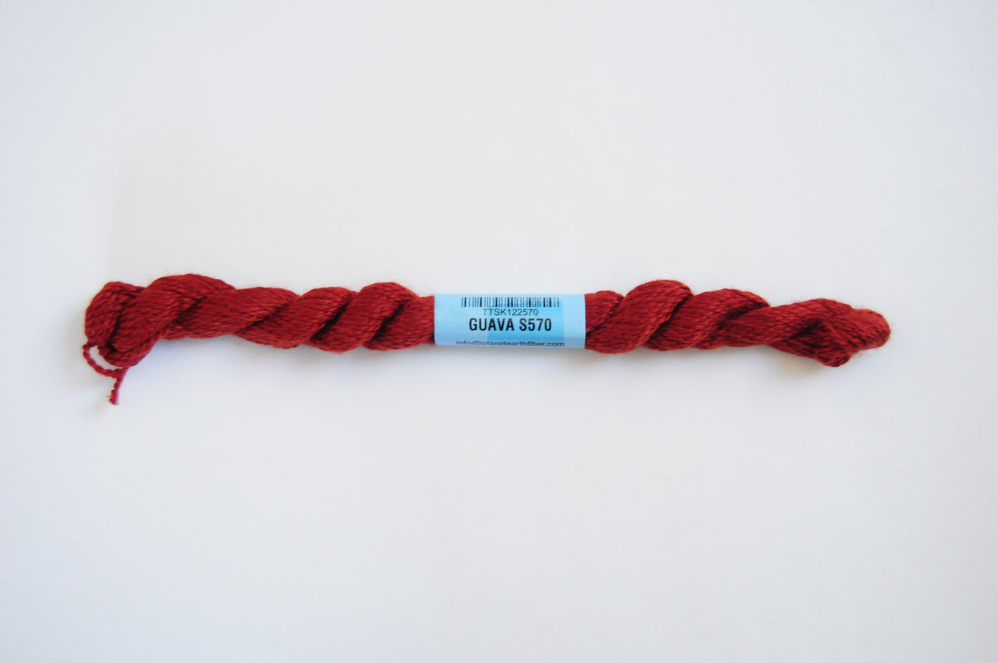 Essentials Skein - Guava 570