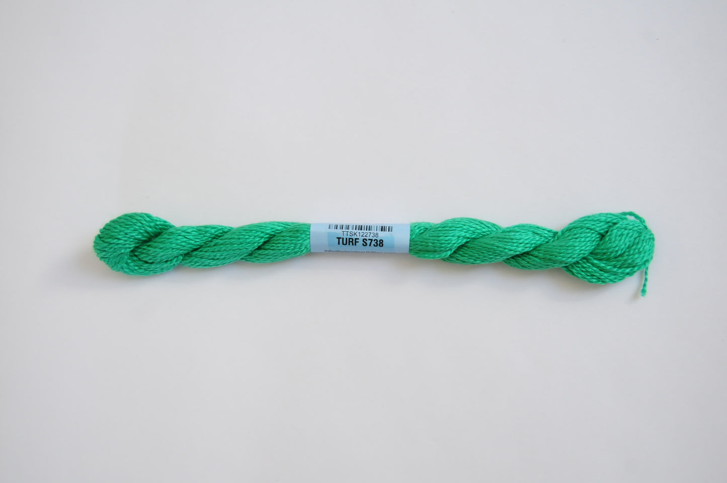 Essentials Skein - Turf 738