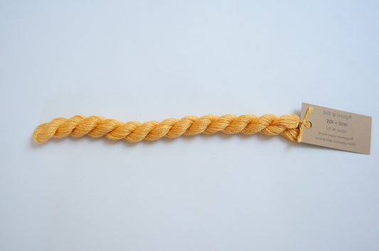 Silk & Ivory Skein - Lion 201