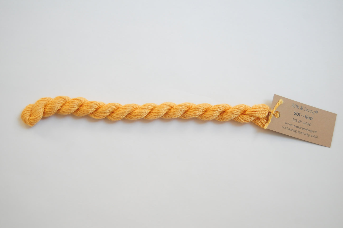Silk & Ivory Skein - Lion 201