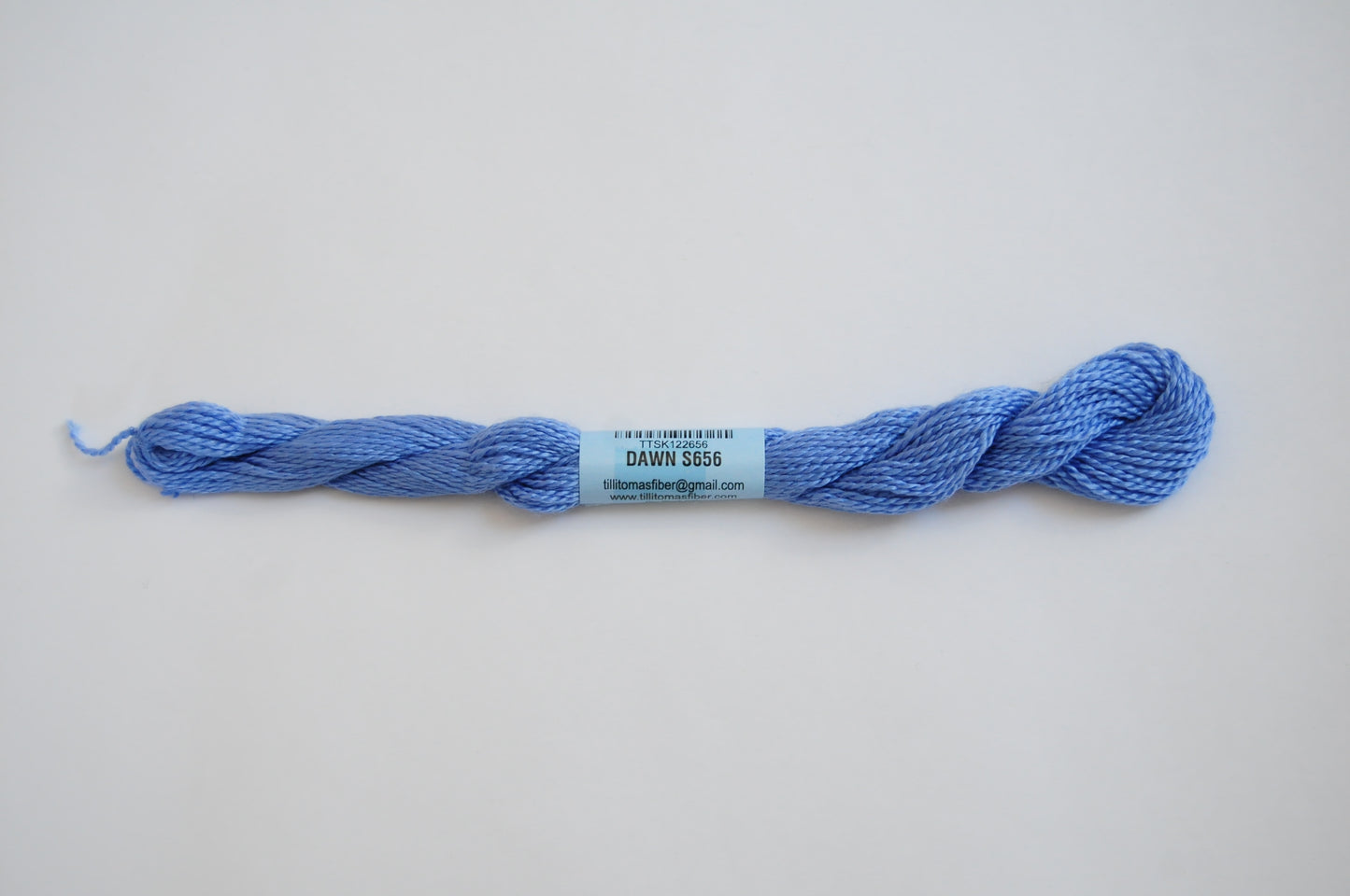 Essentials Skein - Dawn 656