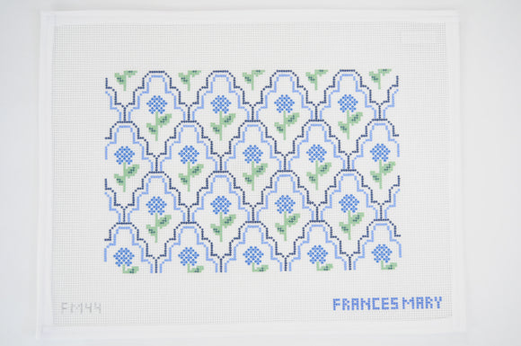 SCALLOP HYDRANGEA CLUTCH