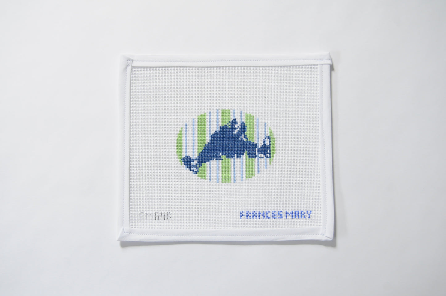 MARTHA'S VINEYARD ORNAMENT (GREEN/BLUE)